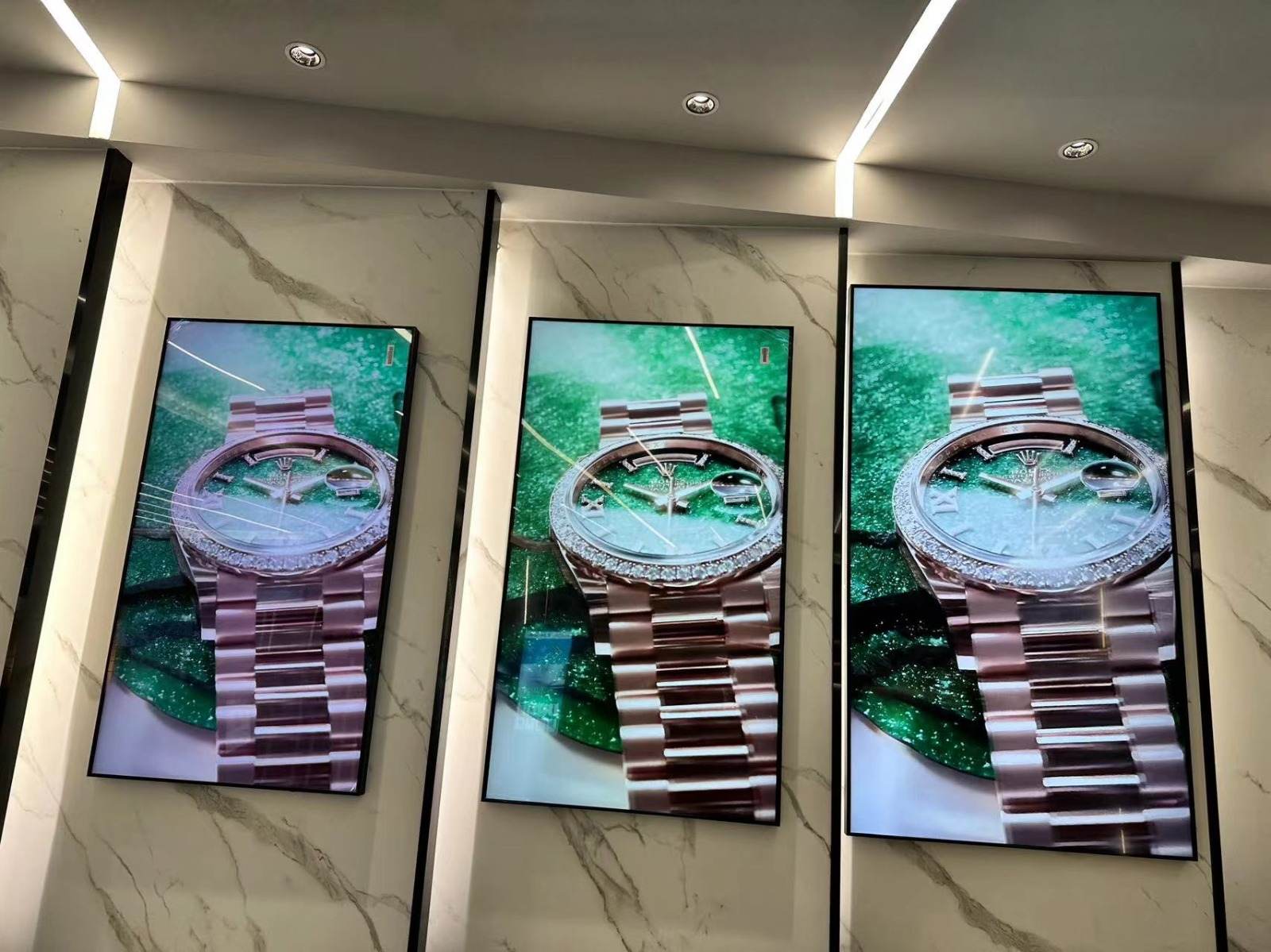 4K Internet Digital Signage: မိုးလုံလေလုံသတင်းအချက်အလက်ထုတ်လွှင့်သည့်ဂေဟဗေဒကိုမြင့်မားသောပုံရိပ်အရည်အသွေးနှင့်အတူပြန်လည်ပုံဖော်ပါ