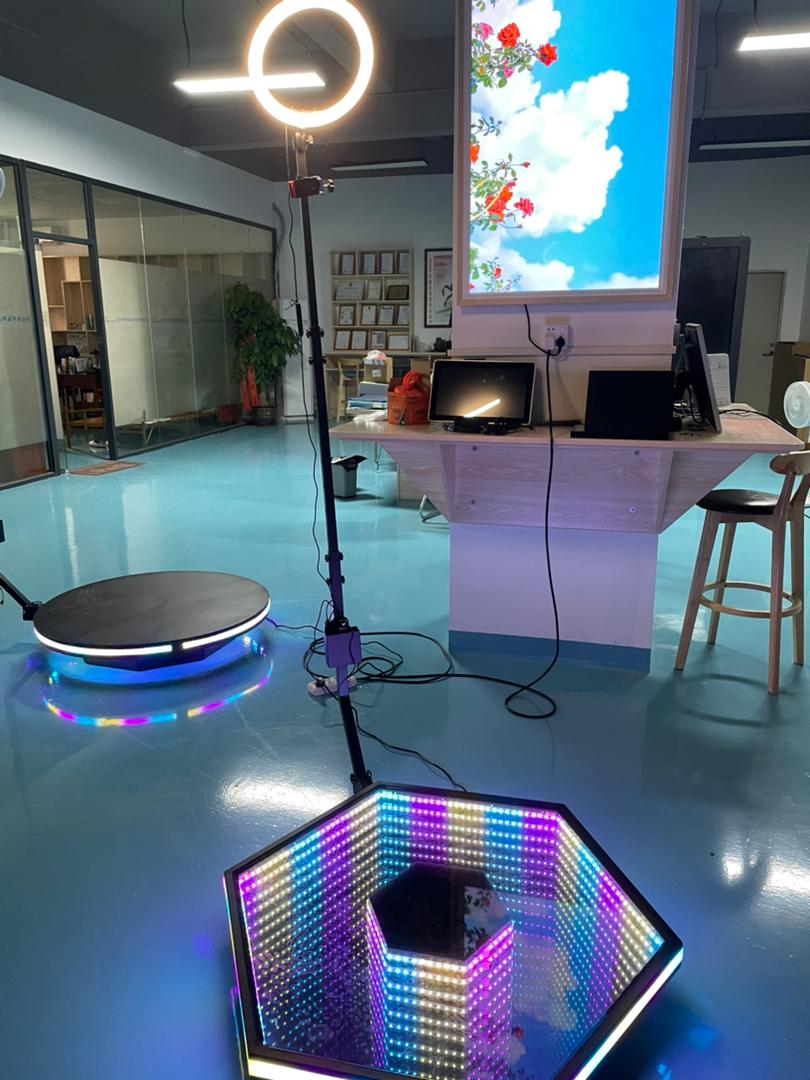 3D holographic display အလိုအလျောက် 360 ဒီဂရီ Selfie ဓာတ်ပုံပြခန်းလှည့်