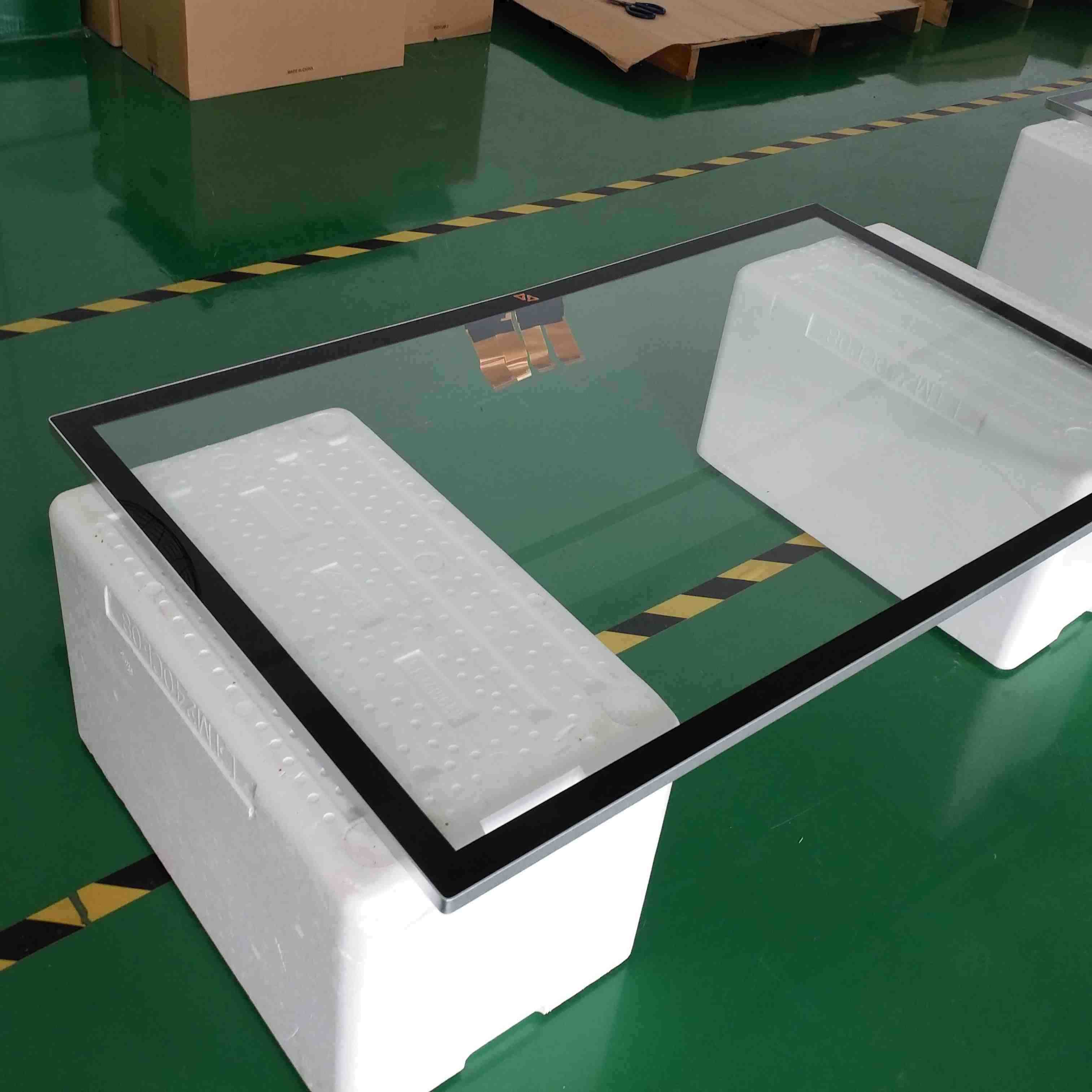 LCD အတွက်စိတ်ကြိုက်အရွယ်အစားနှင့်ဒီဇိုင်းနှင့်အတူ tempered ဖန်ခွက်